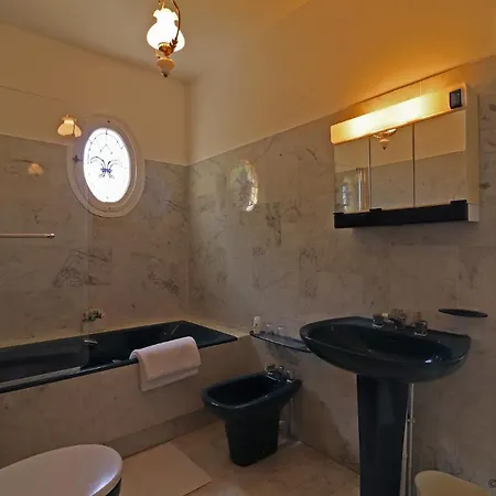 Domaine Des Thomins Bed and Breakfast Cisai-Saint-Aubin