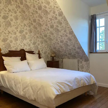 Bed and Breakfast Domaine Des Thomins