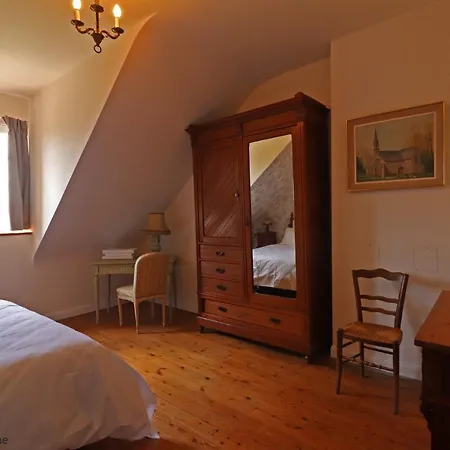 Bed and Breakfast Domaine Des Thomins
