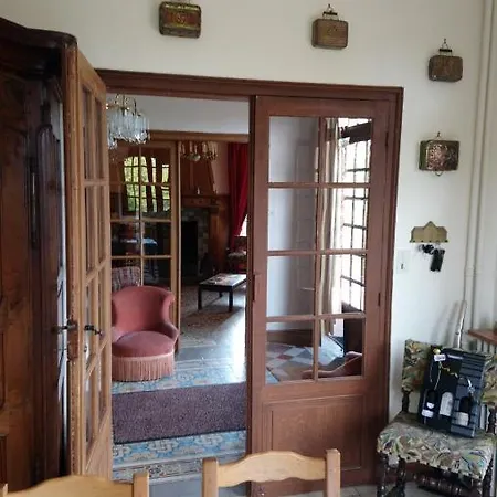 Bed and Breakfast Domaine Des Thomins