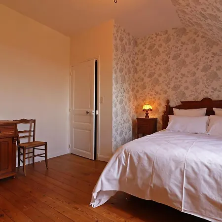 Bed and Breakfast Domaine Des Thomins
