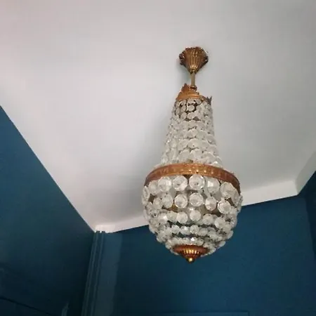 Bed and Breakfast Domaine Des Thomins