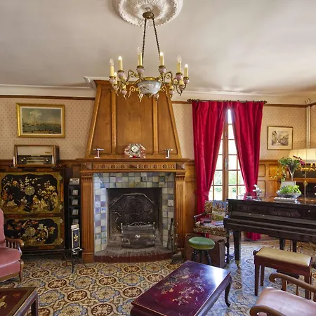 Domaine Des Thomins 3* Cisai-Saint-Aubin