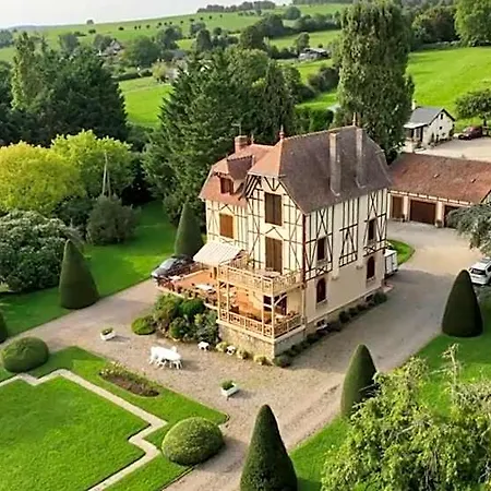 Domaine Des Thomins Bed and Breakfast