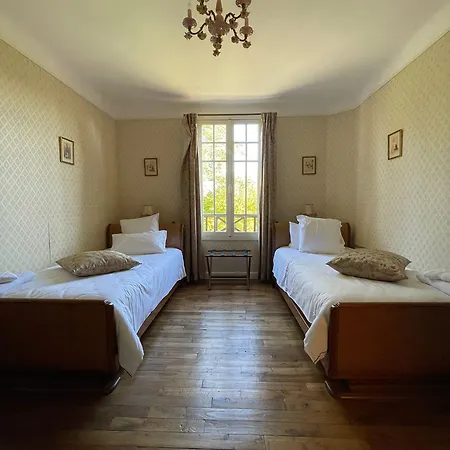 Domaine Des Thomins Bed & Breakfast Cisai-Saint-Aubin