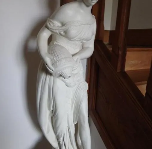 فندق مبيت وإفطار Domaine Des Thomins 3*